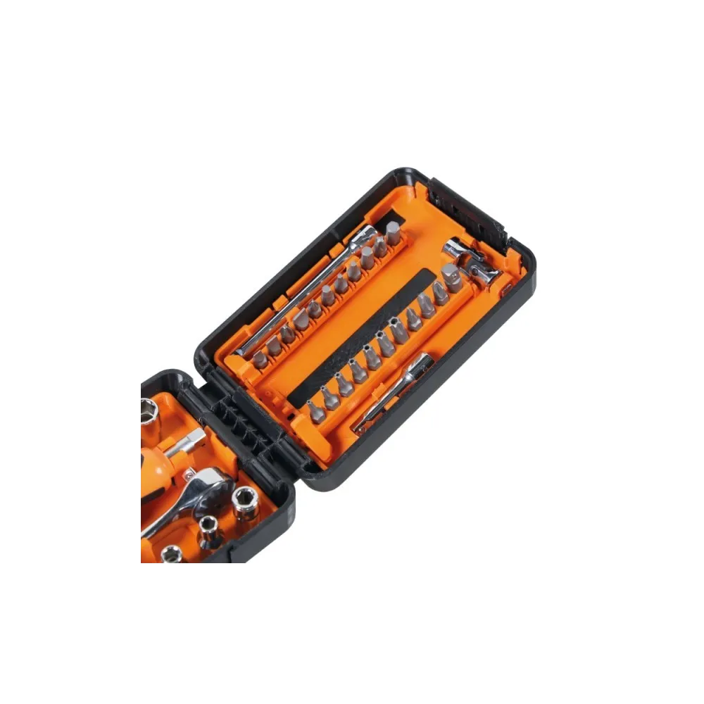 Assortment of 11 hexagon sockets, 21 bits and 7 accessories